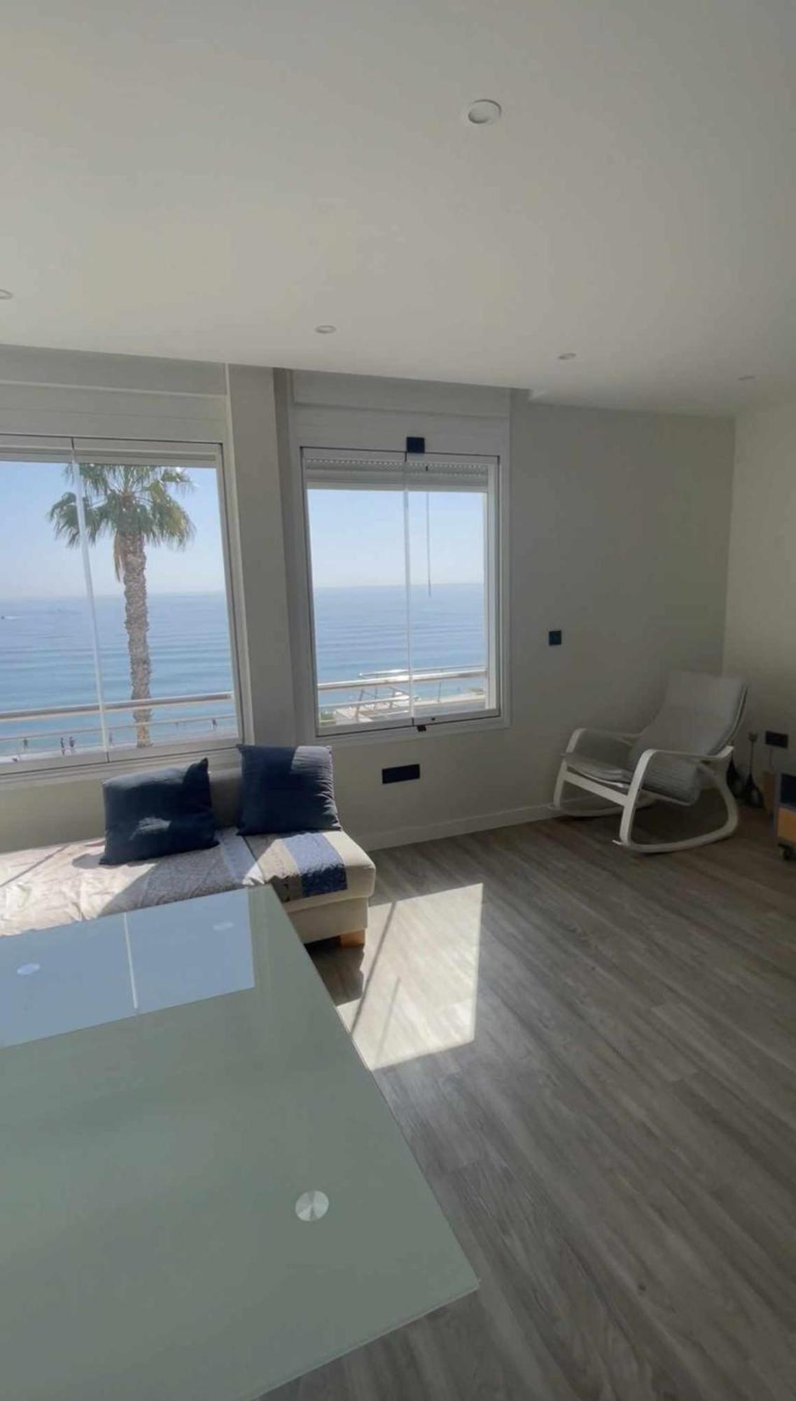 Moderno Piso Mirando Al Mar Apartment ตอร์เรโมลิโนส ภายนอก รูปภาพ
